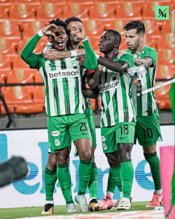 Atlético Nacional Camiseta de Local